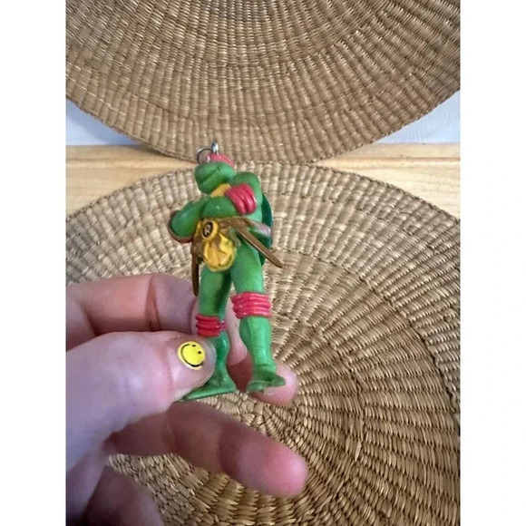 TMNT Raphael Character 2.5” - Picture 4 of 8